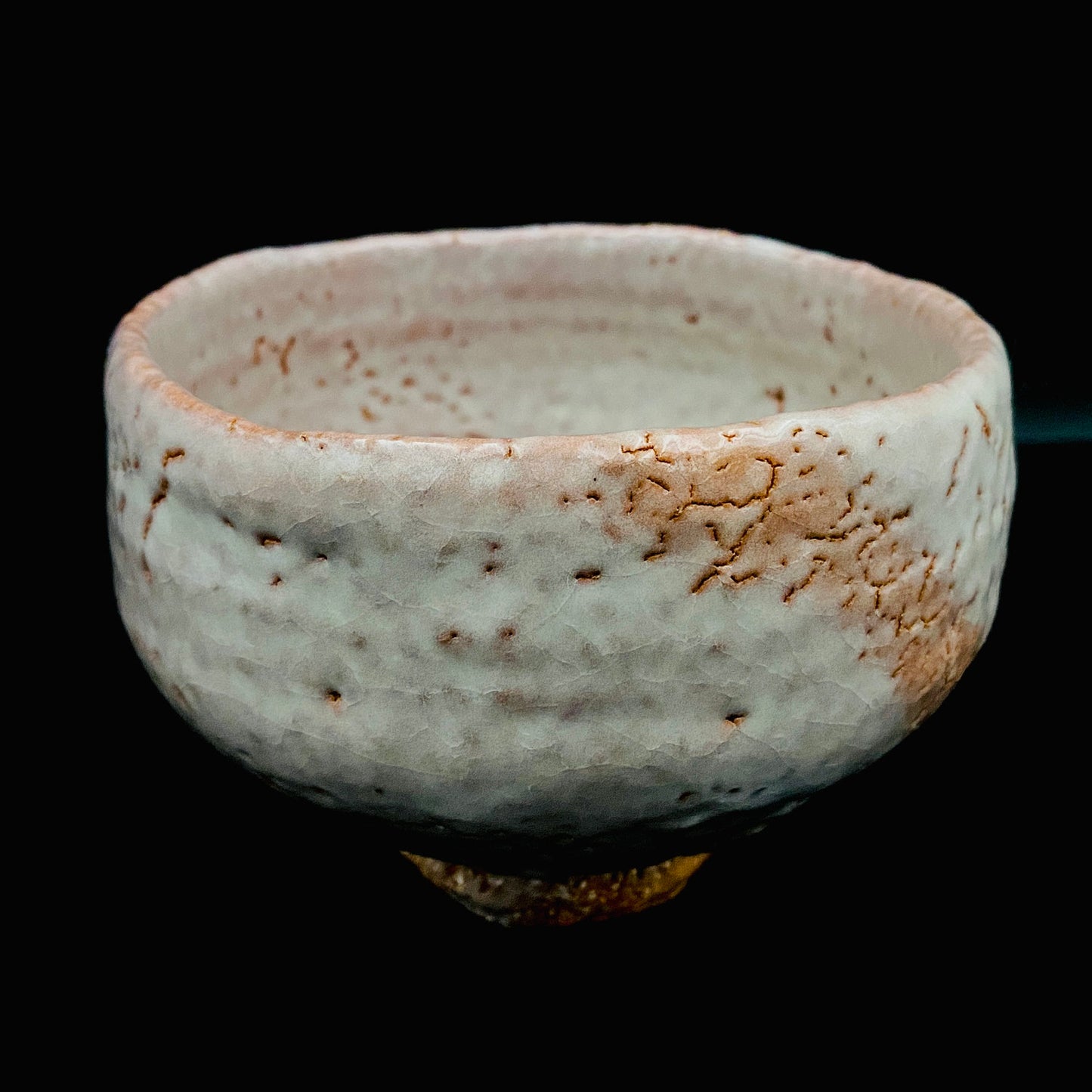 Purchased by Former Prime Ministers of Japan: Master Isshin Morishima, Hagi Ware Katamigawari Tea Bowl with Loquat-Toned Base and Shirahagi Glaze, Whisky Rock Glass-Style Sake Vessel #300
