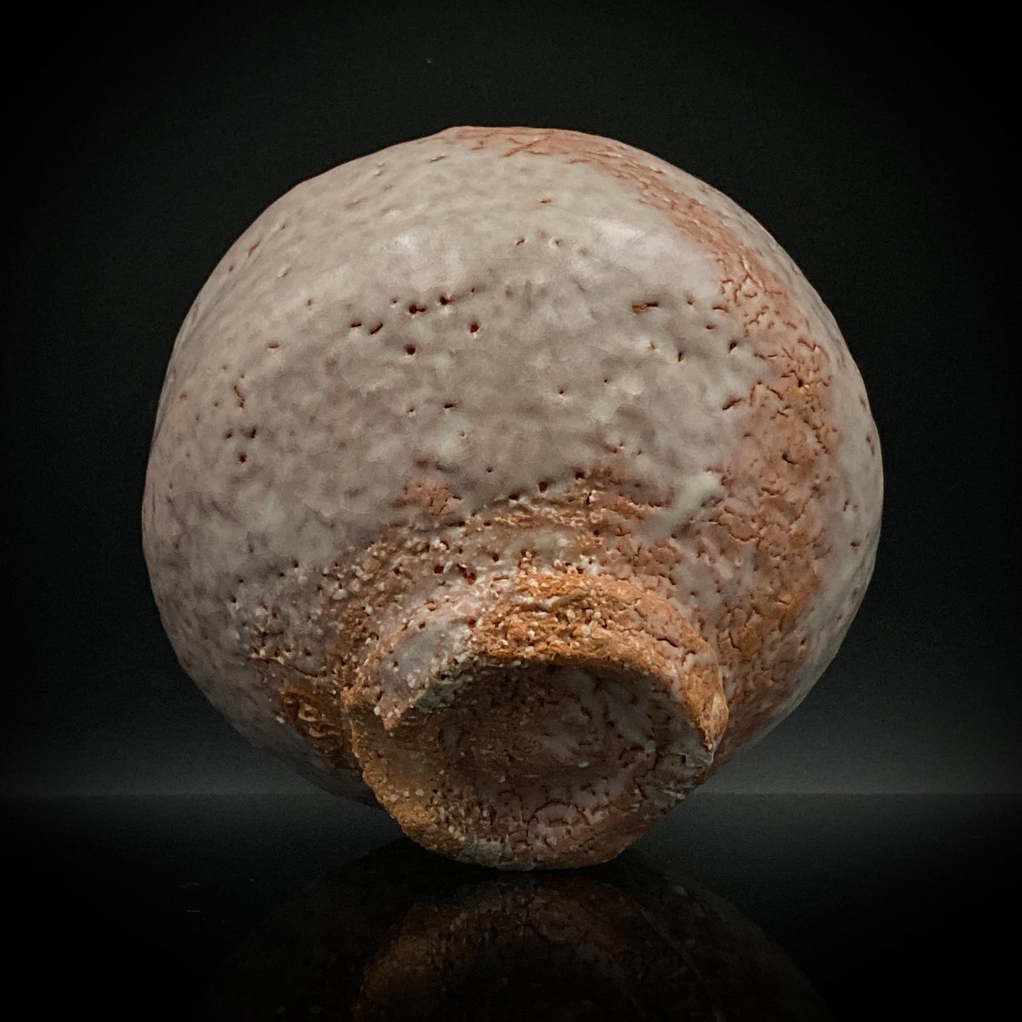 Purchased by Former Prime Ministers of Japan: Master Isshin Morishima, Hagi Ware Katamigawari Tea Bowl with Loquat-Toned Base and Shirahagi Glaze, Whisky Rock Glass-Style Sake Vessel #300