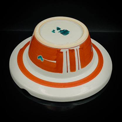 Nitten Prime Minister Award-Winning Artist Fujio Kitade, Kutani Ware Iroe Calligraphic Character Ashtray "Jitsugetsushin: Daily Renewal, Ever-New Alongside the Sun and Moon" #320