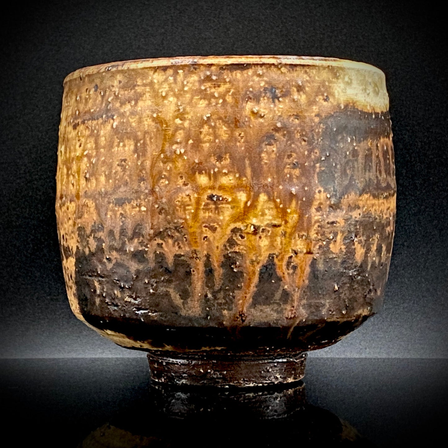 Prize Winner of the Minister of Education Award, Artist Permanently Collected in the Museum of Fine Arts, Boston - Mitsuo Kano: Iron-painted Hakeme Cylindrical Teabowl / Rock Glass #307
