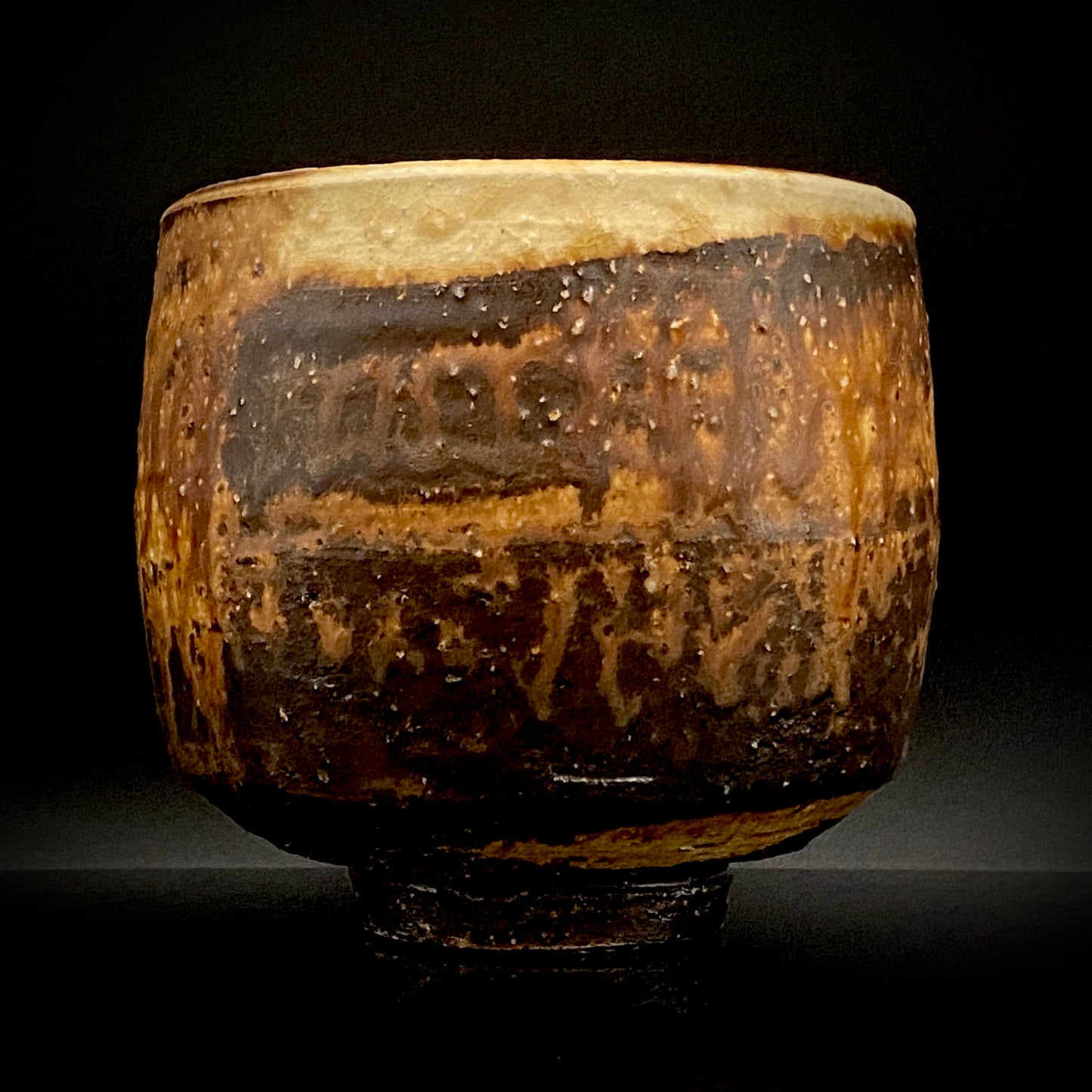 Prize Winner of the Minister of Education Award, Artist Permanently Collected in the Museum of Fine Arts, Boston - Mitsuo Kano: Iron-painted Hakeme Cylindrical Teabowl / Rock Glass #307