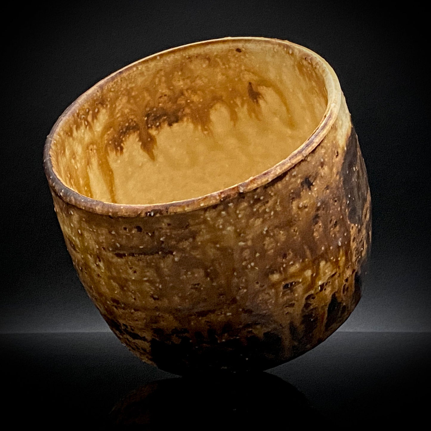 Prize Winner of the Minister of Education Award, Artist Permanently Collected in the Museum of Fine Arts, Boston - Mitsuo Kano: Iron-painted Hakeme Cylindrical Teabowl / Rock Glass #307