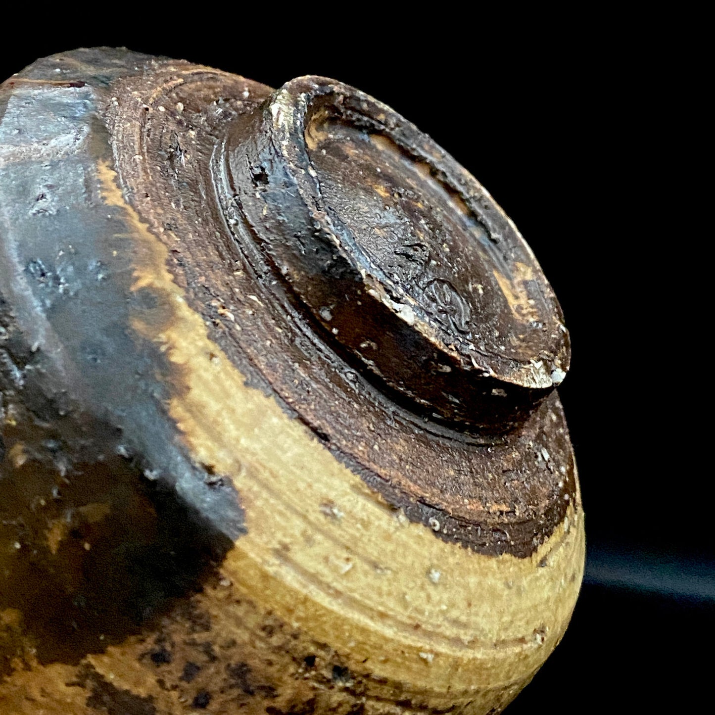Prize Winner of the Minister of Education Award, Artist Permanently Collected in the Museum of Fine Arts, Boston - Mitsuo Kano: Iron-painted Hakeme Cylindrical Teabowl / Rock Glass #307
