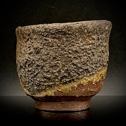 フランクフルト美術館収蔵作家 高原 昌治 作 備前焼 窯変胡麻灰被り酒呑 二大重要無形文化財保持者師事作品 #328