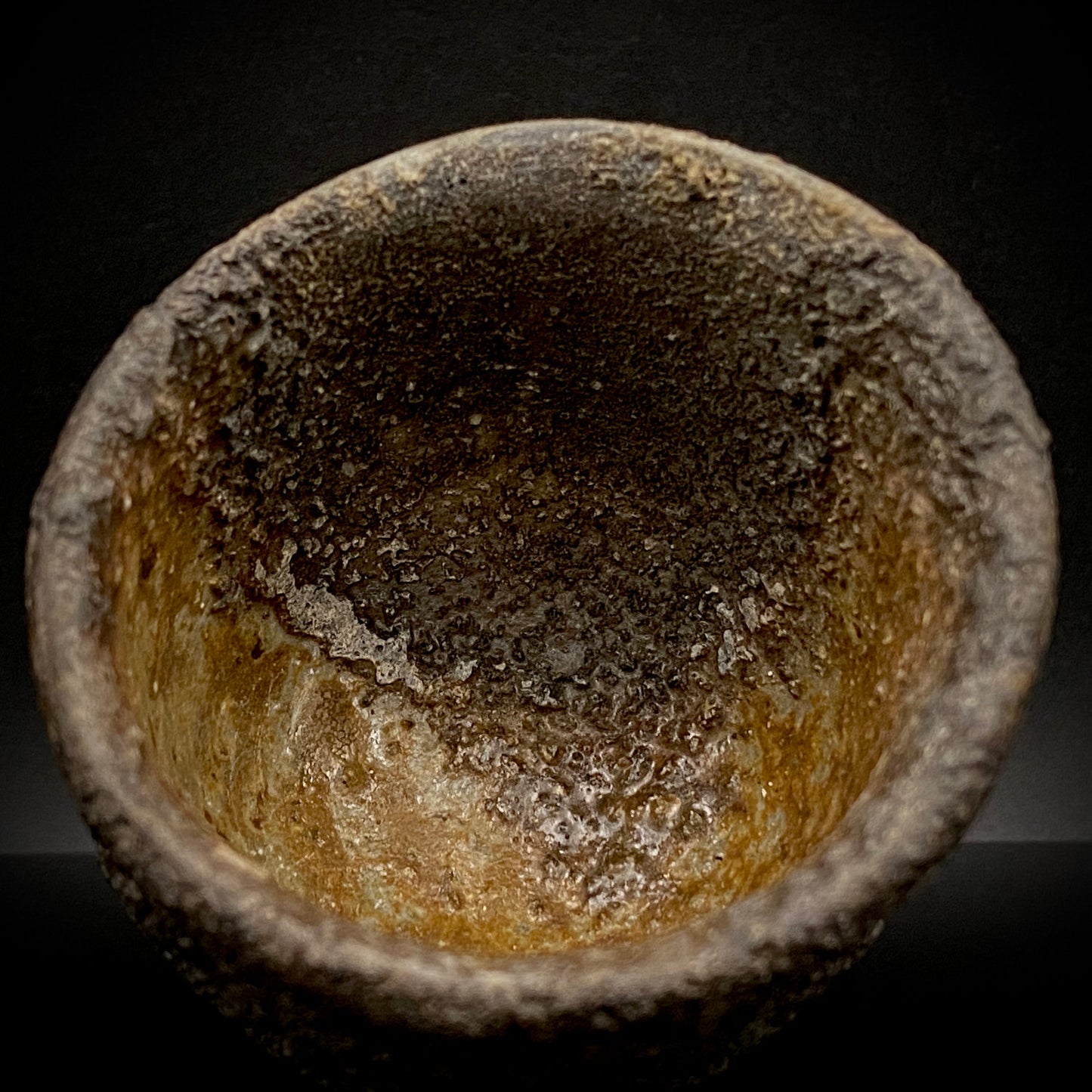 フランクフルト美術館収蔵作家 高原 昌治 作 備前焼 窯変胡麻灰被り酒呑 二大重要無形文化財保持者師事作品 #328