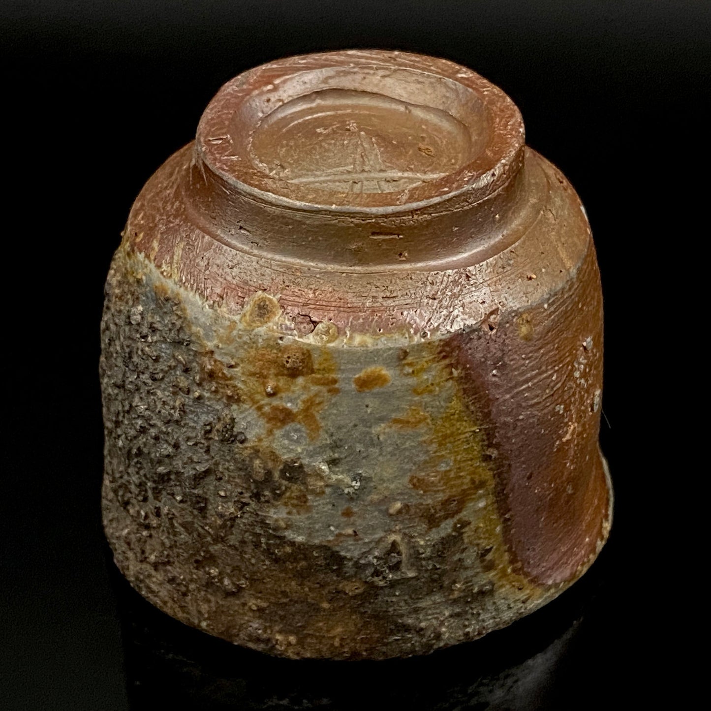 フランクフルト美術館収蔵作家 高原 昌治 作 備前焼 窯変胡麻灰被り酒呑 二大重要無形文化財保持者師事作品 #328