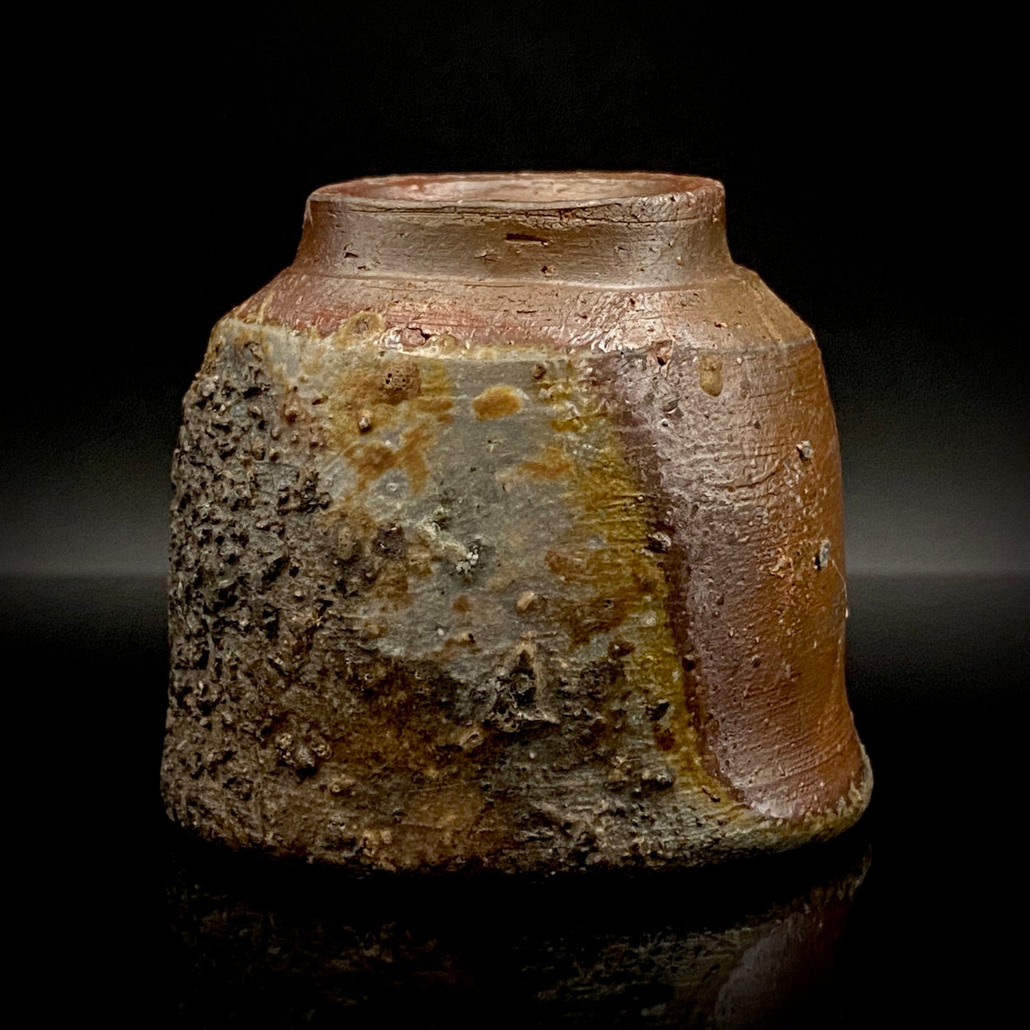 フランクフルト美術館収蔵作家 高原 昌治 作 備前焼 窯変胡麻灰被り酒呑 二大重要無形文化財保持者師事作品 #328